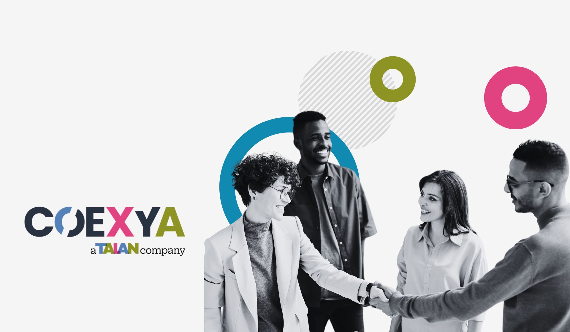 Quatre collaborateurs Coexya et Talan se serrant la main, illustrant l'alliance stratégique entre le groupe Talan et Coexya